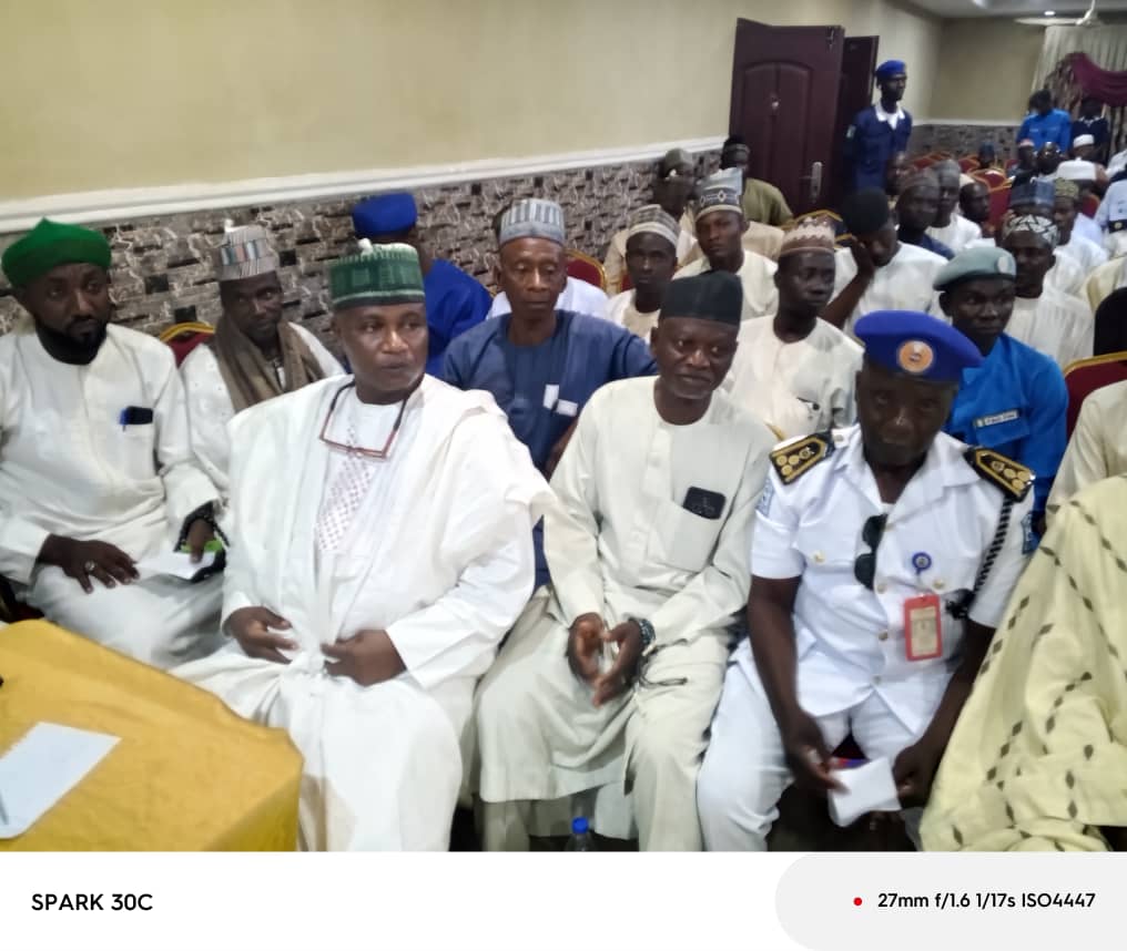 Mabiya Dariqar Tijjaniyya Sunfara Gudanar Da Addu’oi Saboda Tsare Sheikh Sani Khalifa ZariyaPublished: April 1, 2026 at 7:47 PM | By: Aliyu Bala Gerengi